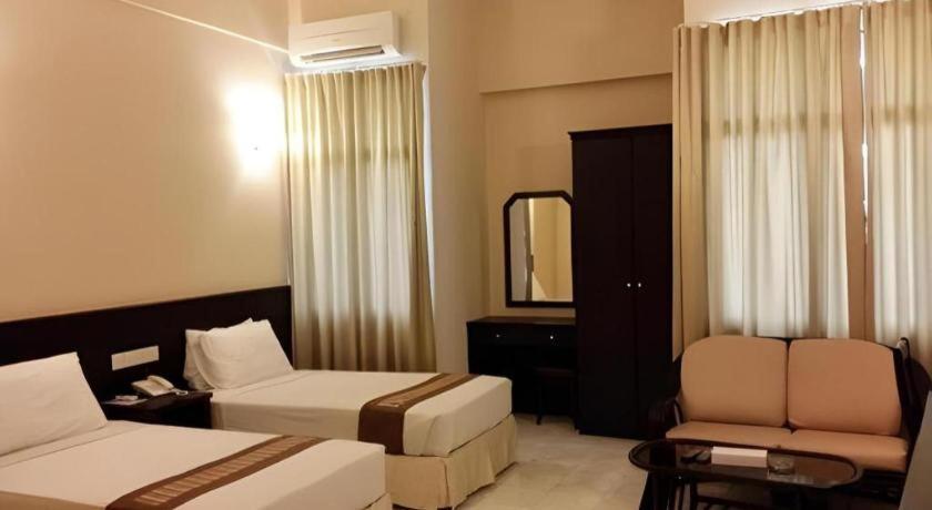 Stallions Suites Penang Jelutong Exterior foto